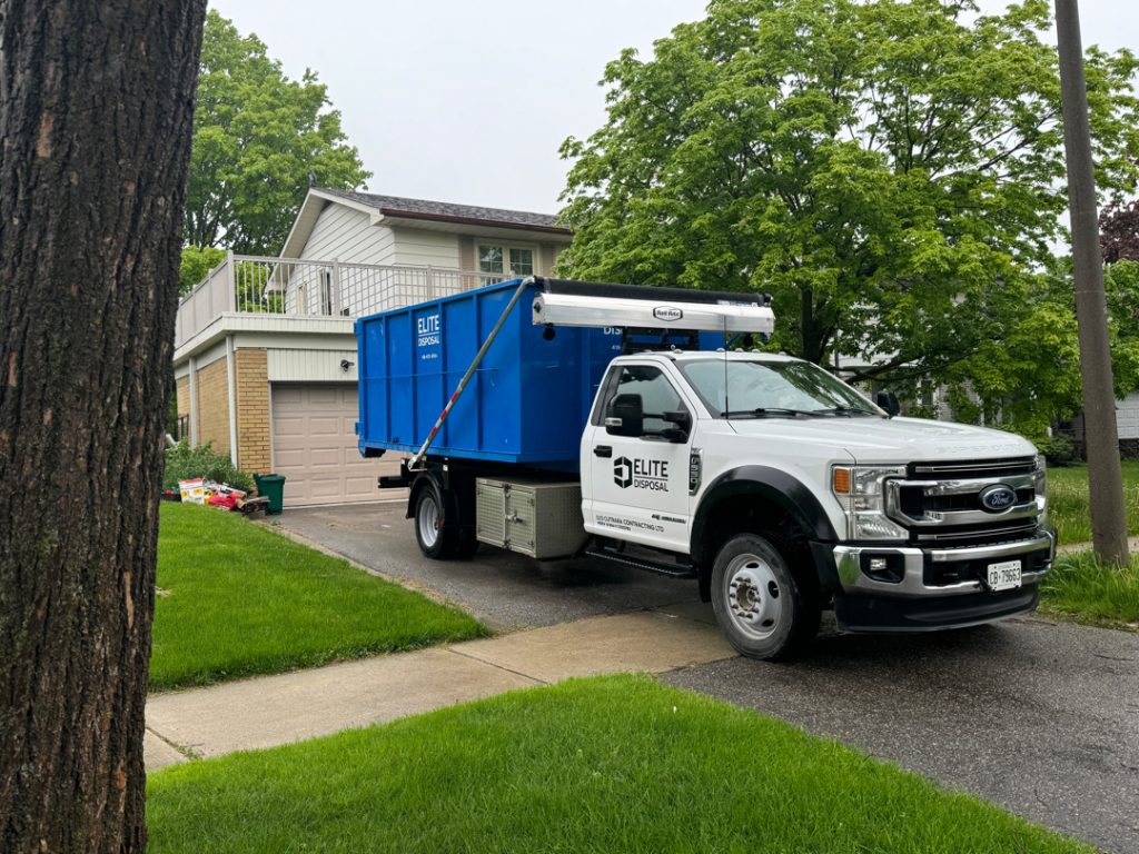 Professional dumpster rental Mississauga customer service team